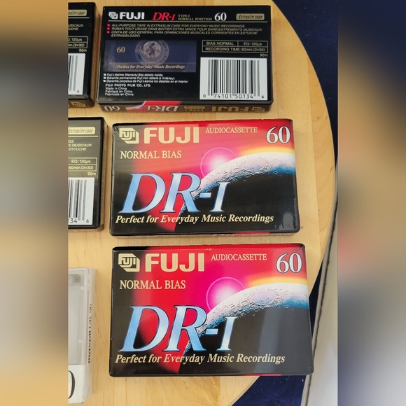 Lot Of 7 Maxell(2) 90 & Fuji(5) 60 Minute Blank Audio Cassette Tapes Normal - Picture 2 of 8